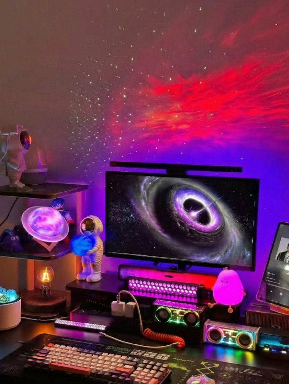 Astronaut Galaxy Lamp – Projector Night Light