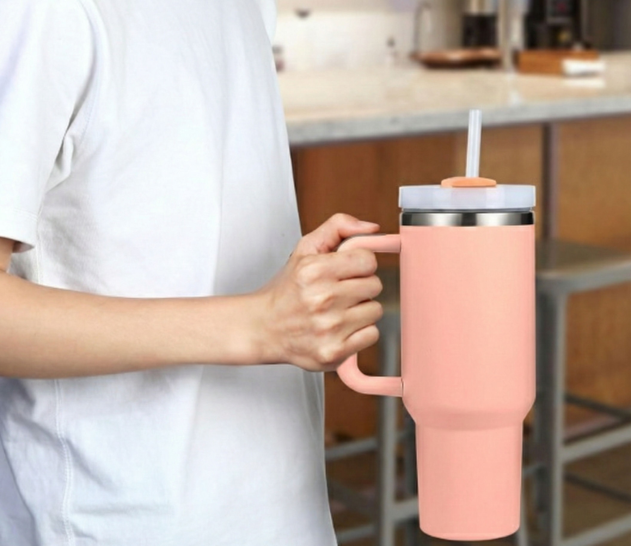 Stainless Steel Insulated Tumbler with Handle & Straw – Leakproof Travel Cup (Pink)